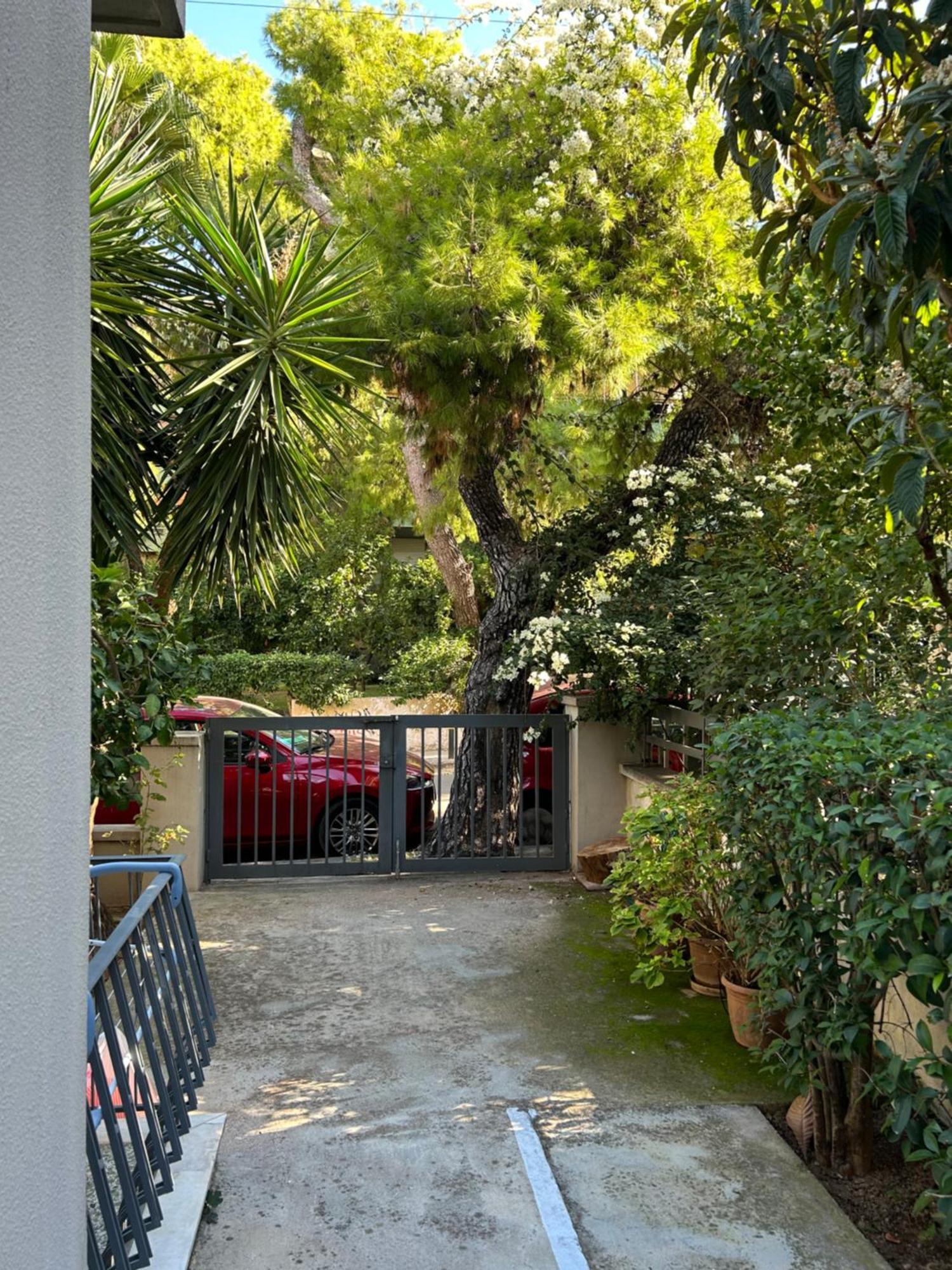 Small Gem Studio Athens, Next To Metro Nomismatokopeio Luaran gambar